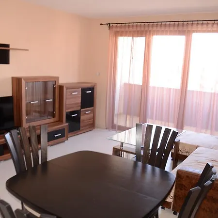 דירה In Complex Chateau Nessebar