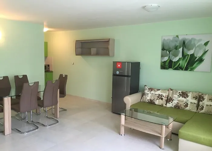 Lägenhet In Complex Chateau Nessebar