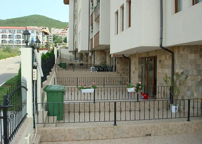 Lägenhet In Complex Chateau Nessebar Sveti Vlas