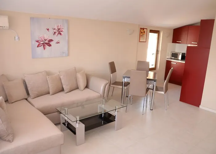 Lägenhet In Complex Chateau Nessebar Sveti Vlas